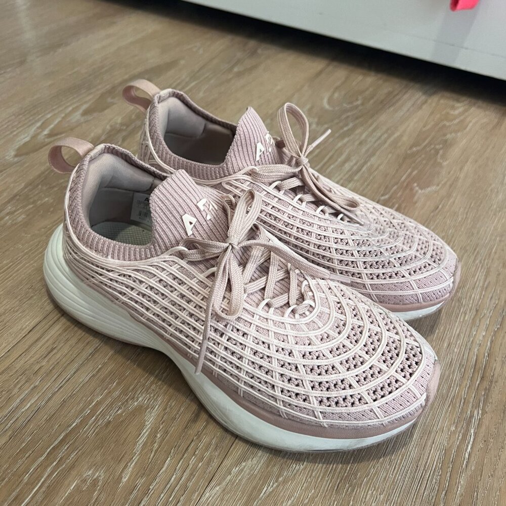 APL: Athletic Propulsion Labs womens Techloom Zipline rose gold